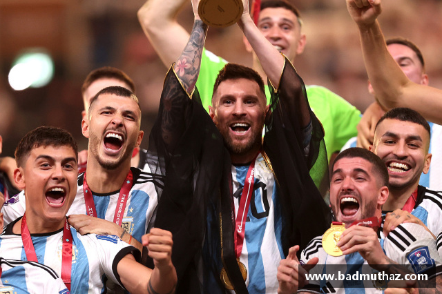 阿根廷赛后梅西领什么奖？(阿根廷夺得2022世界杯冠军时间？)